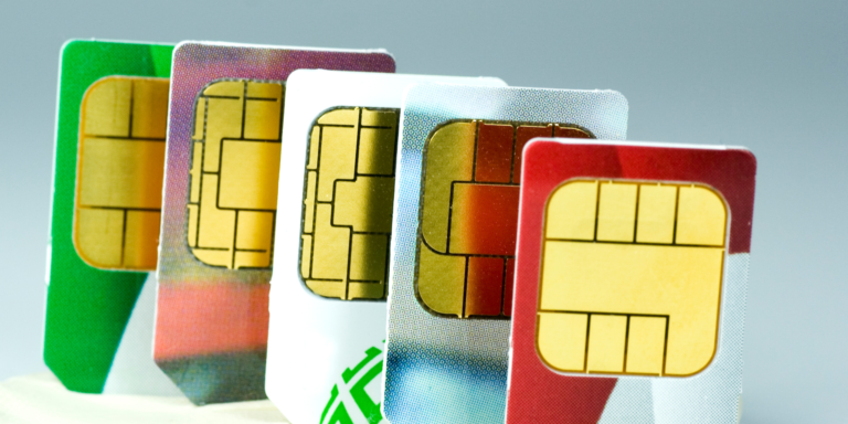 The Digital Nomad’s Guide to Staying Connected: Best Global SIM Cards