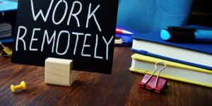 Read more about the article The Transition: Tips for Moving from a 9-5 Job to Full-time Remote